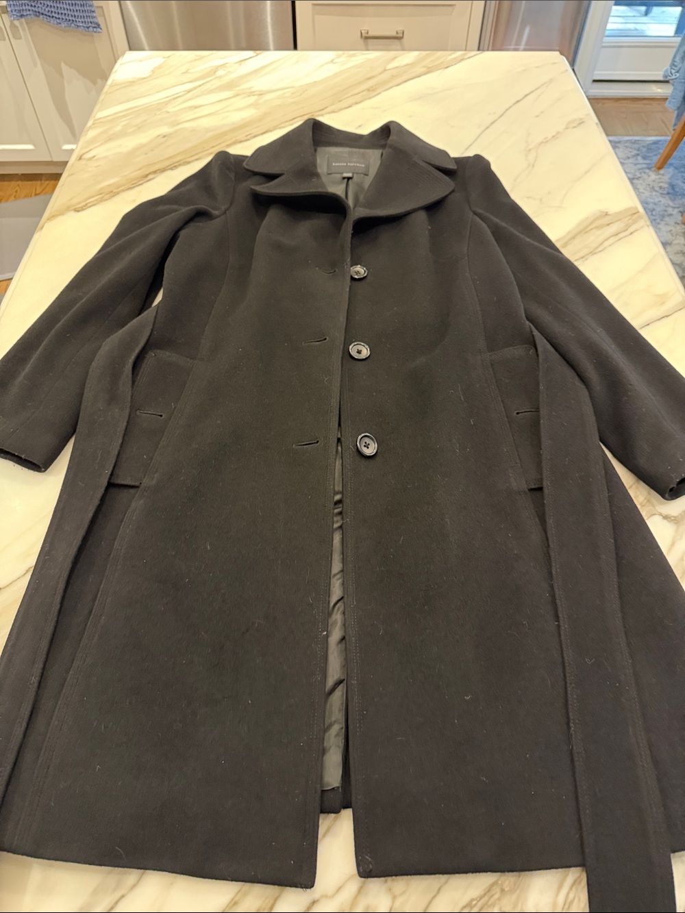Banana Republic women’s Black wool Coat with Classic Button Front